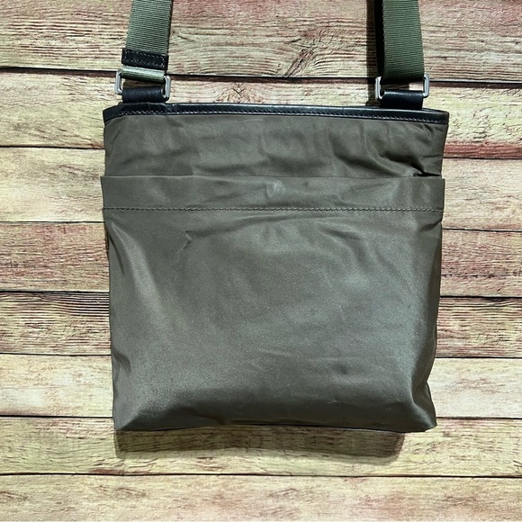 Tumi Green Nylon Devon Crossbody - Picture 3 of 9